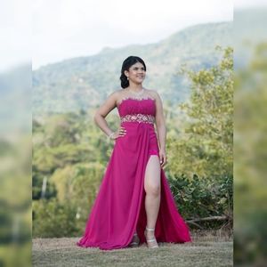 Meet your Posher, Lauriel